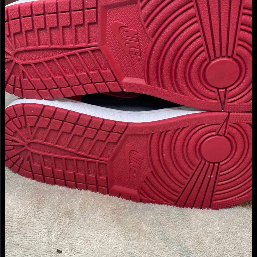 AIR JORDAN 1 Mid Banned Us M 9.5 - Picture 8 of 8